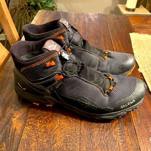 Salewa Goretex trail running/training shoes. Michelin soles at 99.9%